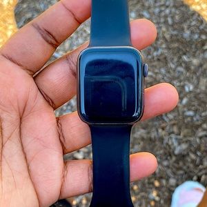 APPLE WATCH SERIES 4